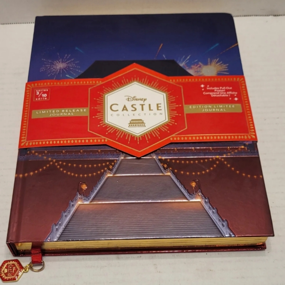 Disney Castle Collection Mulan Journal BRAND NEW